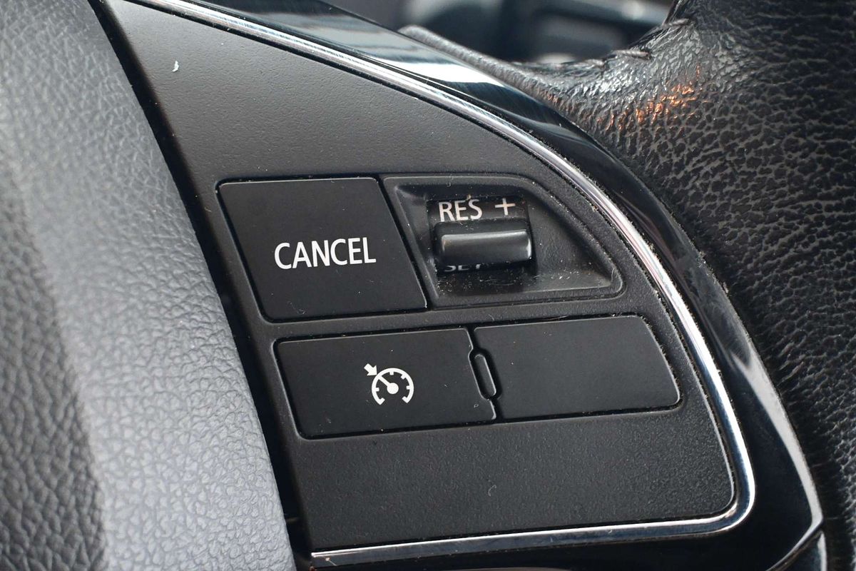 2017 Mitsubishi Outlander LS Safety Pack ZK