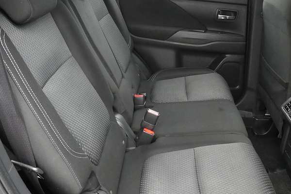 2018 Mitsubishi Outlander ES ZL