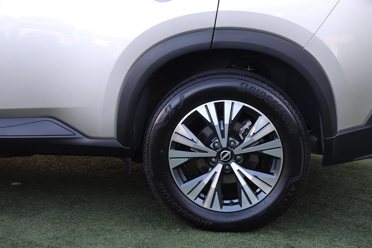 2024 Nissan X-TRAIL ST-L T33