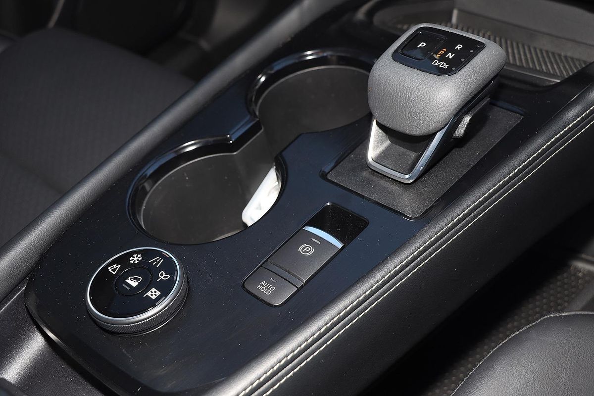 2024 Nissan X-TRAIL ST-L T33