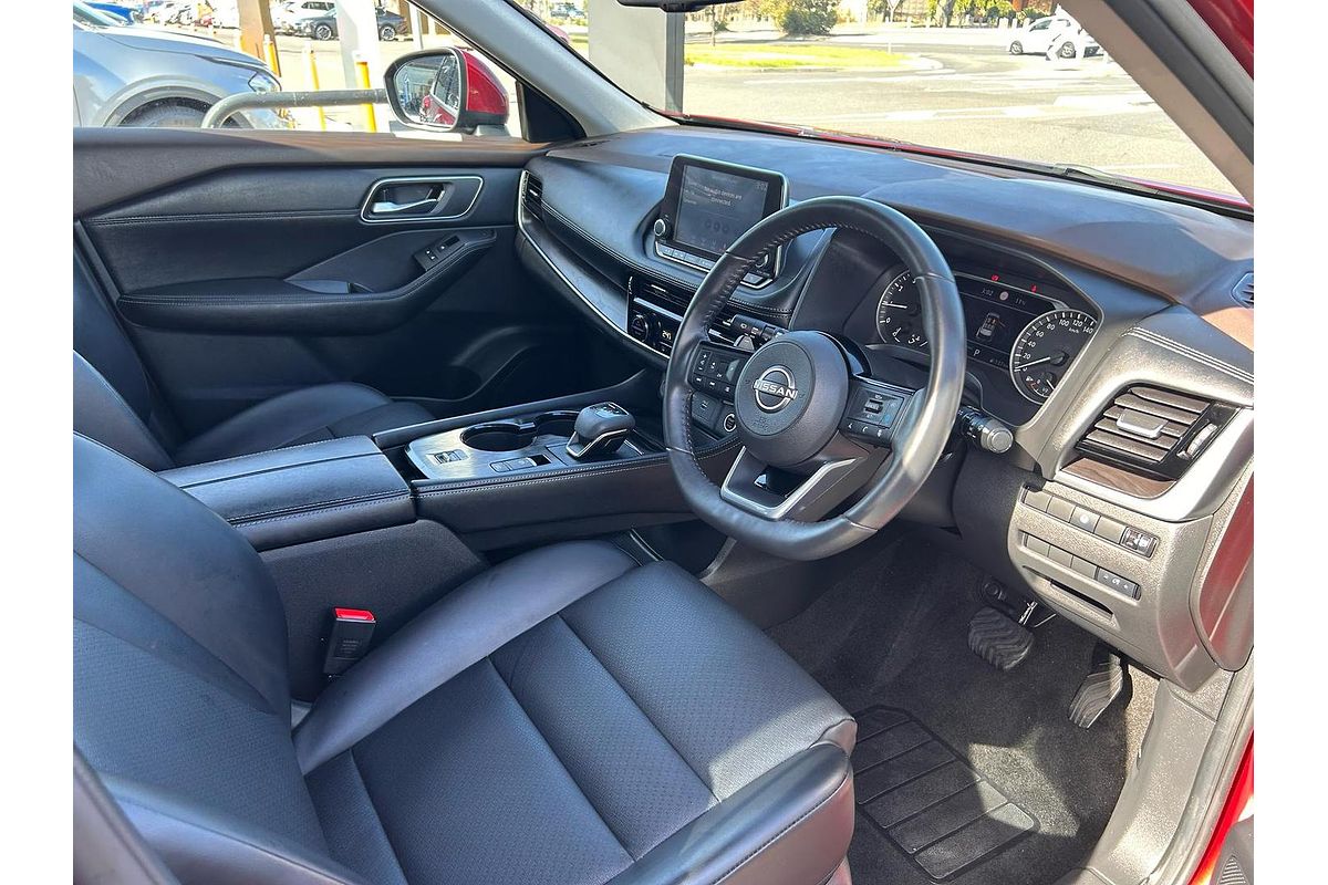 2024 Nissan X-TRAIL ST-L T33