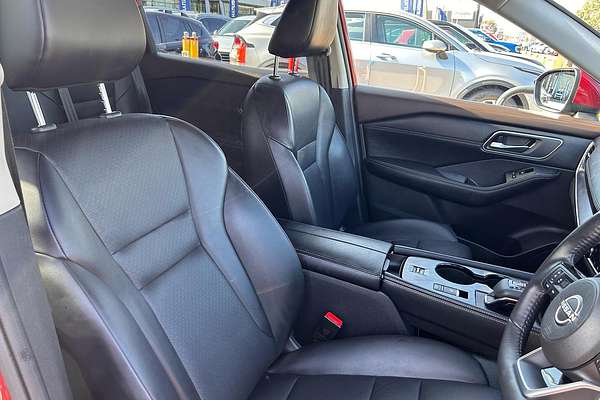 2024 Nissan X-TRAIL ST-L T33