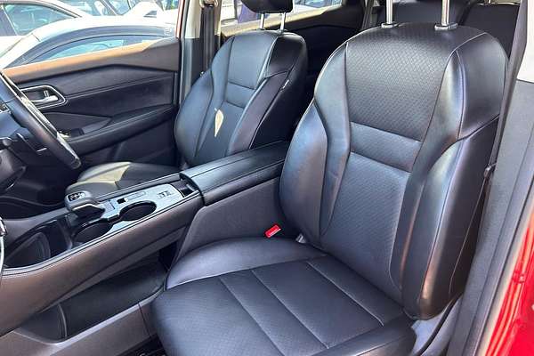 2024 Nissan X-TRAIL ST-L T33