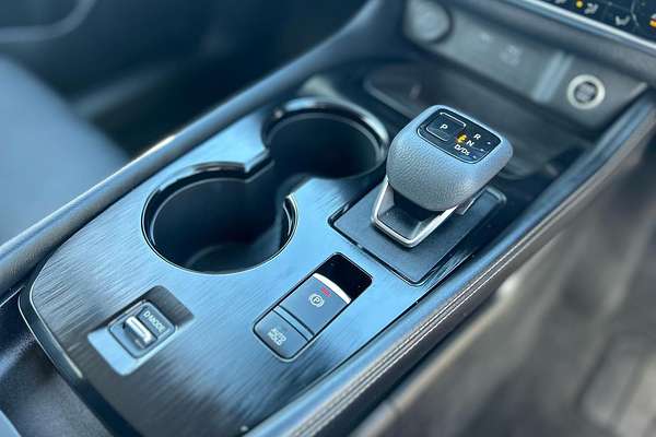 2024 Nissan X-TRAIL ST-L T33