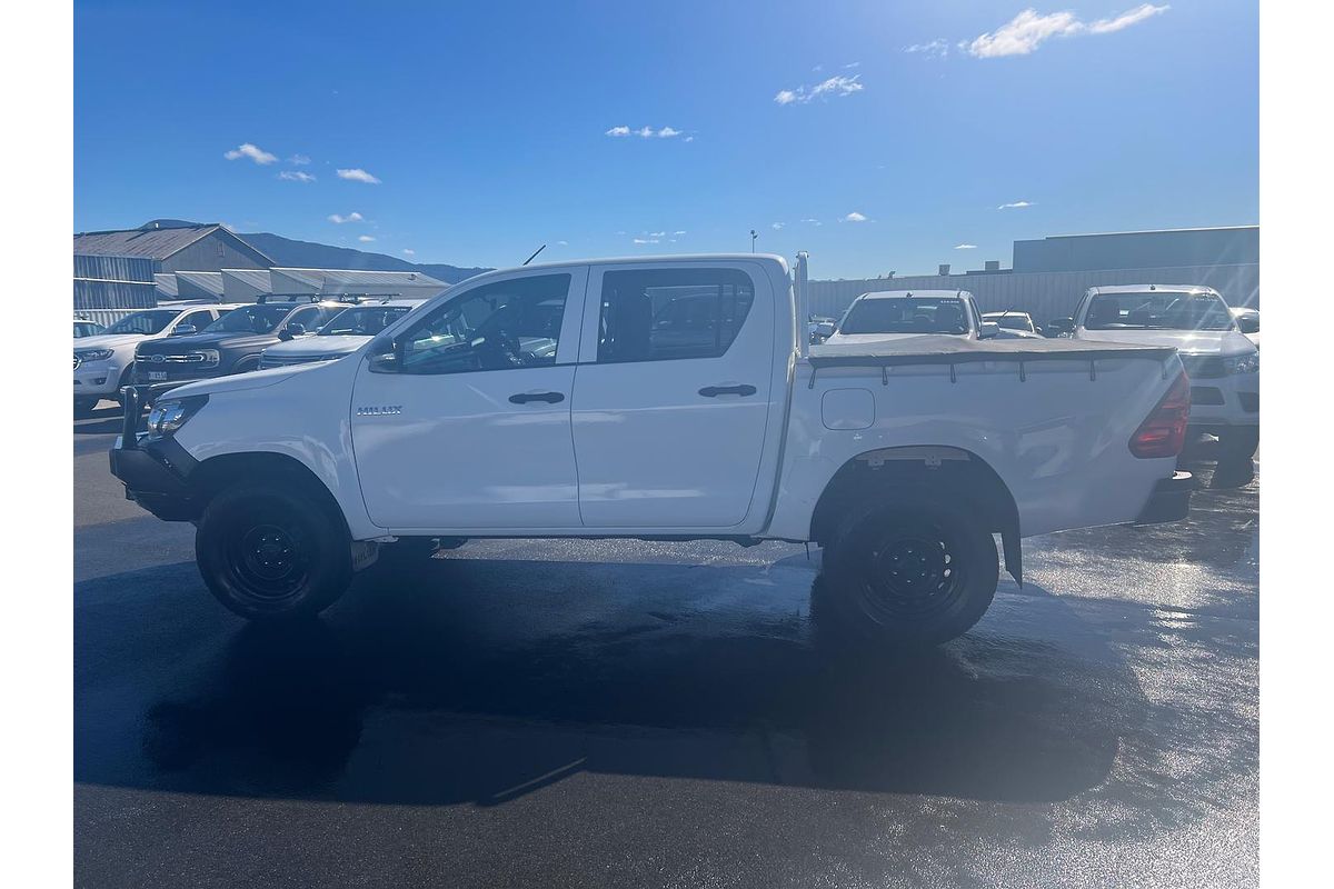 2015 Toyota Hilux SR KUN26R 4X4
