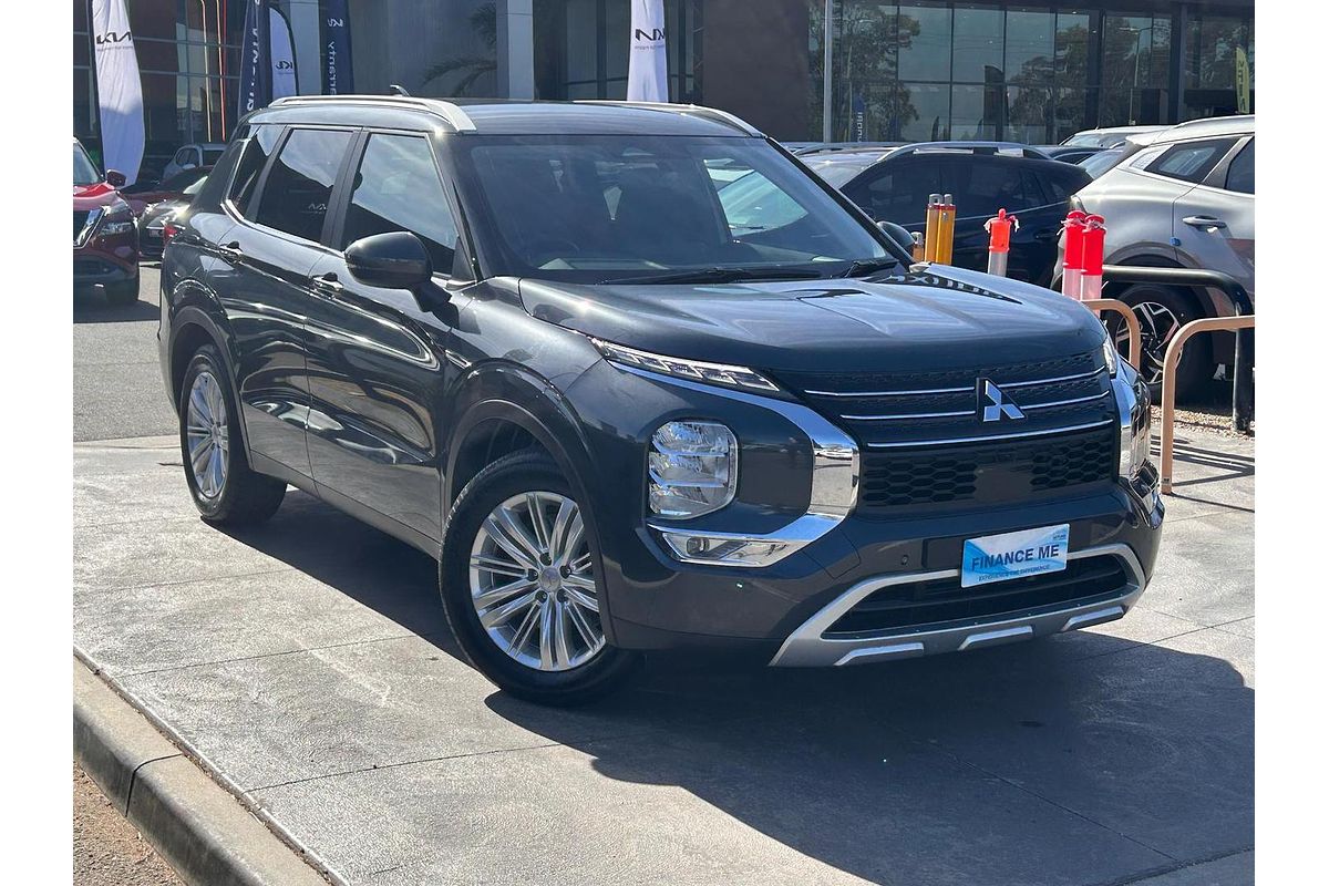2024 Mitsubishi Outlander LS ZM