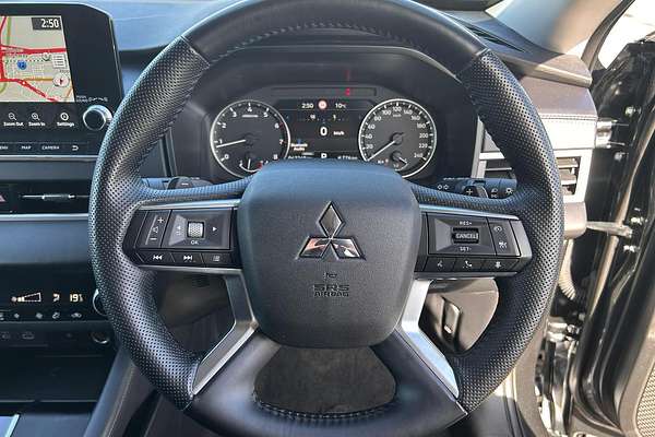 2024 Mitsubishi Outlander LS ZM