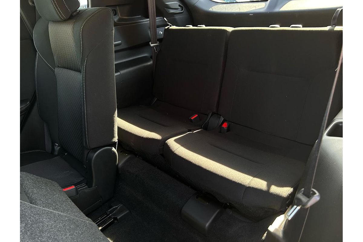 2024 Mitsubishi Outlander LS ZM