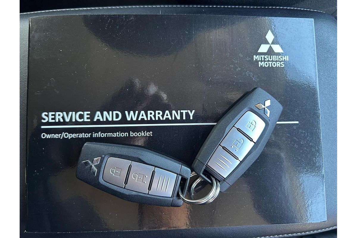 2024 Mitsubishi Outlander LS ZM