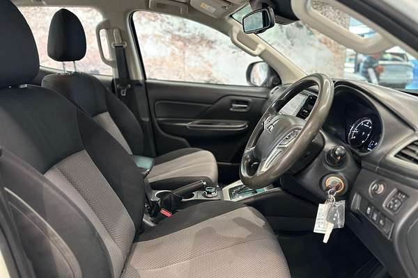 2021 Mitsubishi Triton GLX+ MR 4X4