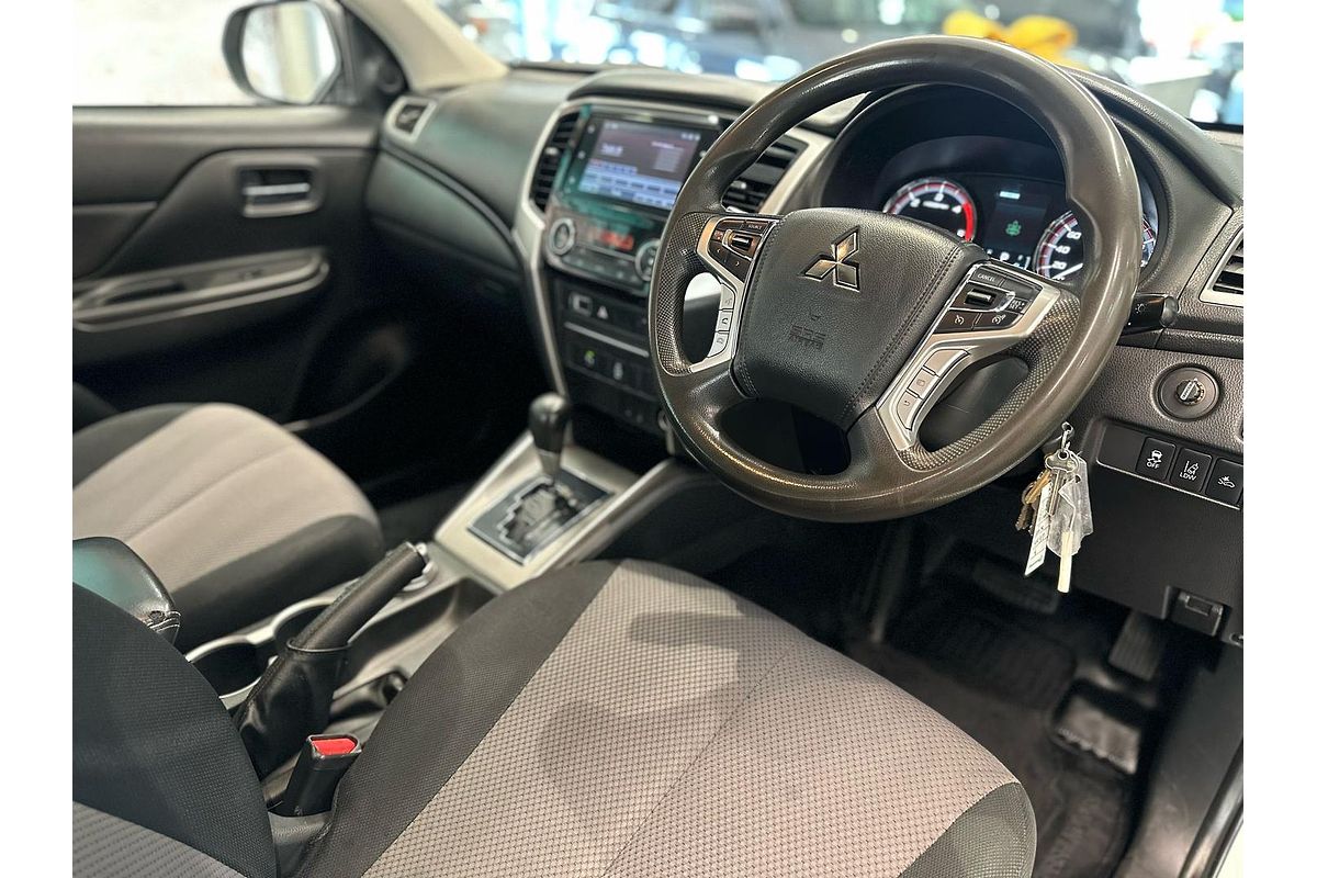 2021 Mitsubishi Triton GLX+ MR 4X4