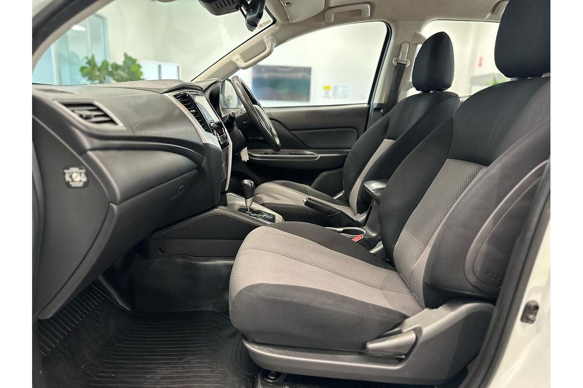 2021 Mitsubishi Triton GLX+ MR 4X4