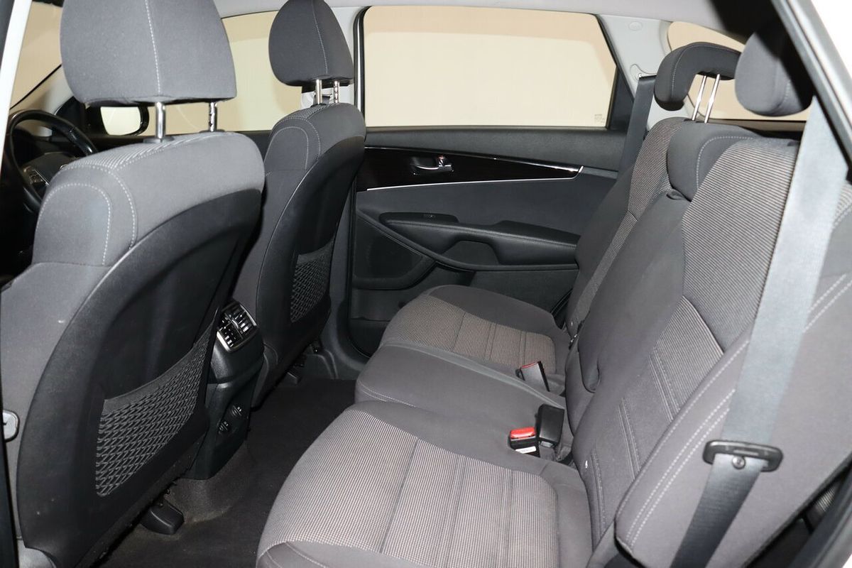2019 Kia Sorento Si UM
