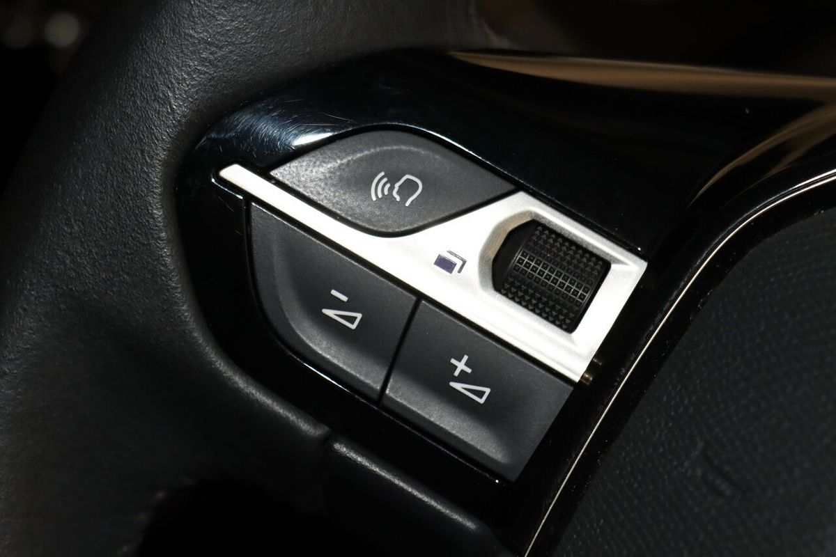 2021 Peugeot 2008 Allure P24
