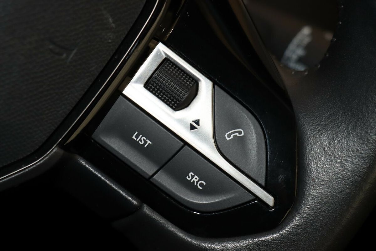 2021 Peugeot 2008 Allure P24