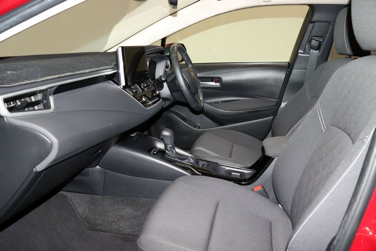 2023 Toyota Corolla SX Hybrid ZWE219R