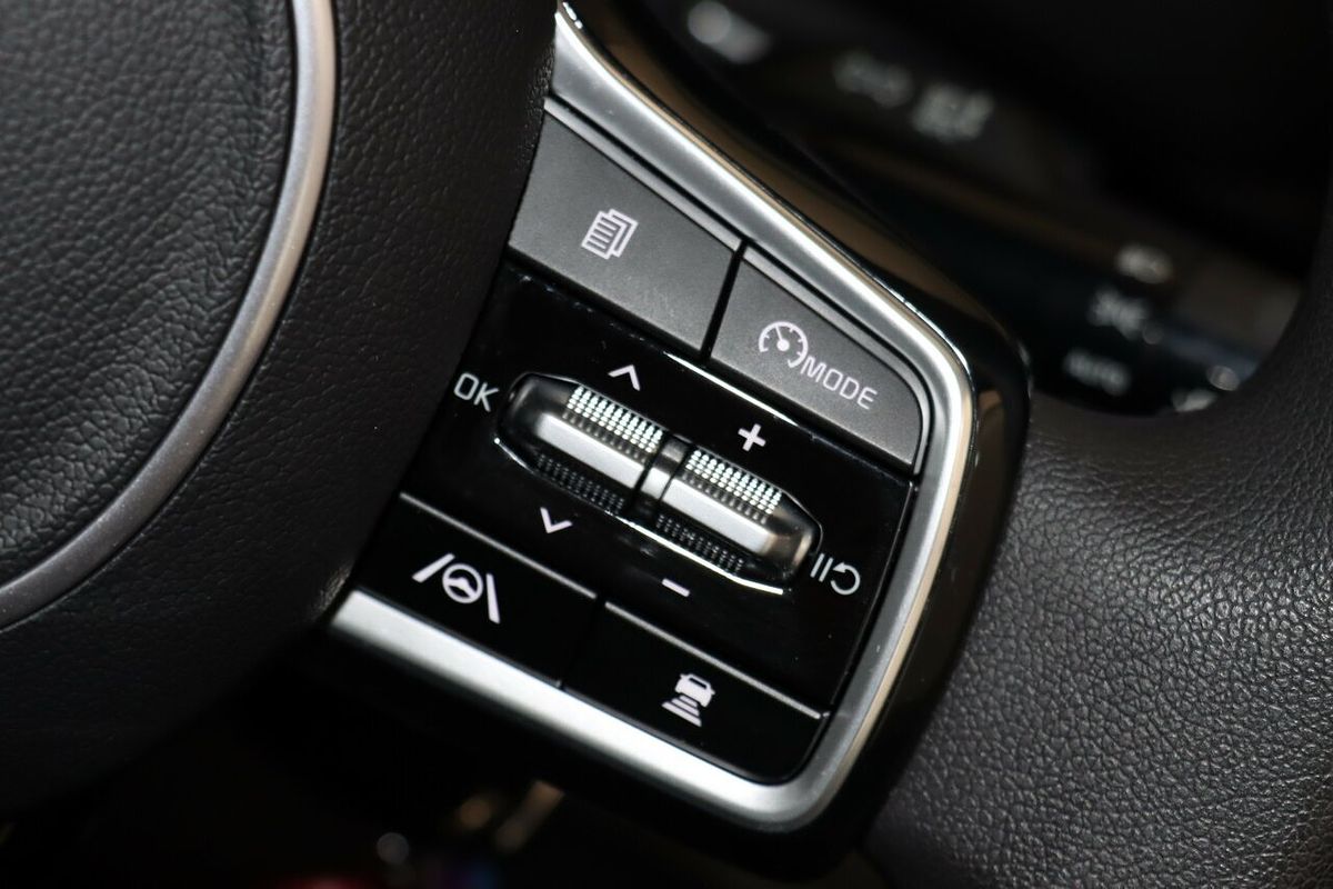 2024 Kia Carnival S KA4