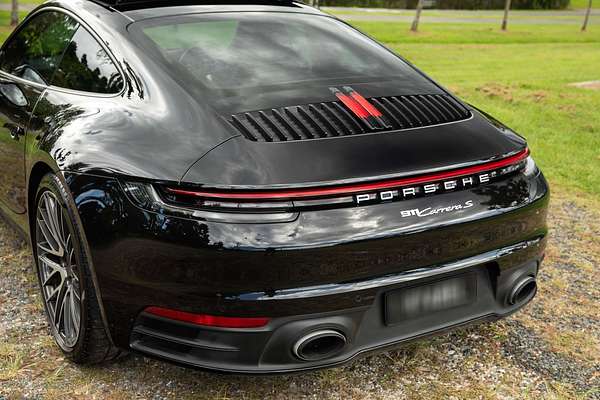 2022 Porsche 911 Carrera S 992