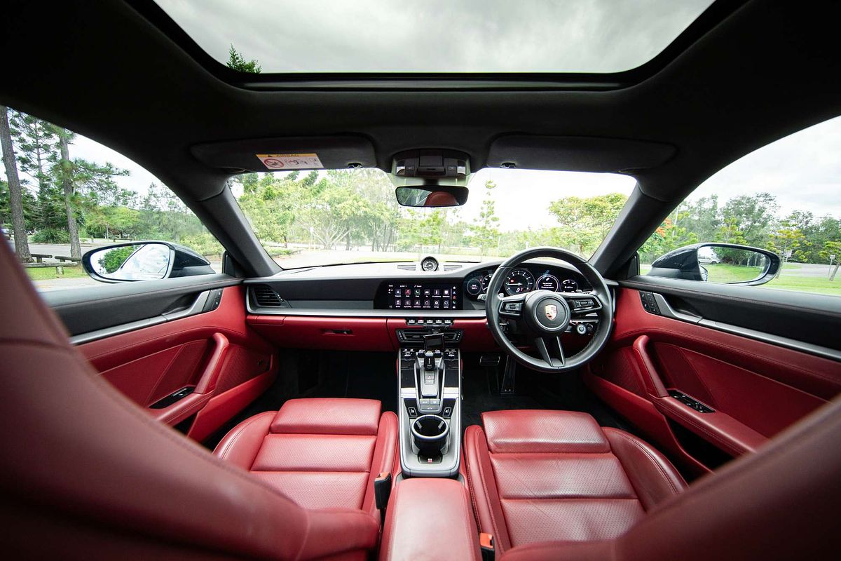 2022 Porsche 911 Carrera S 992