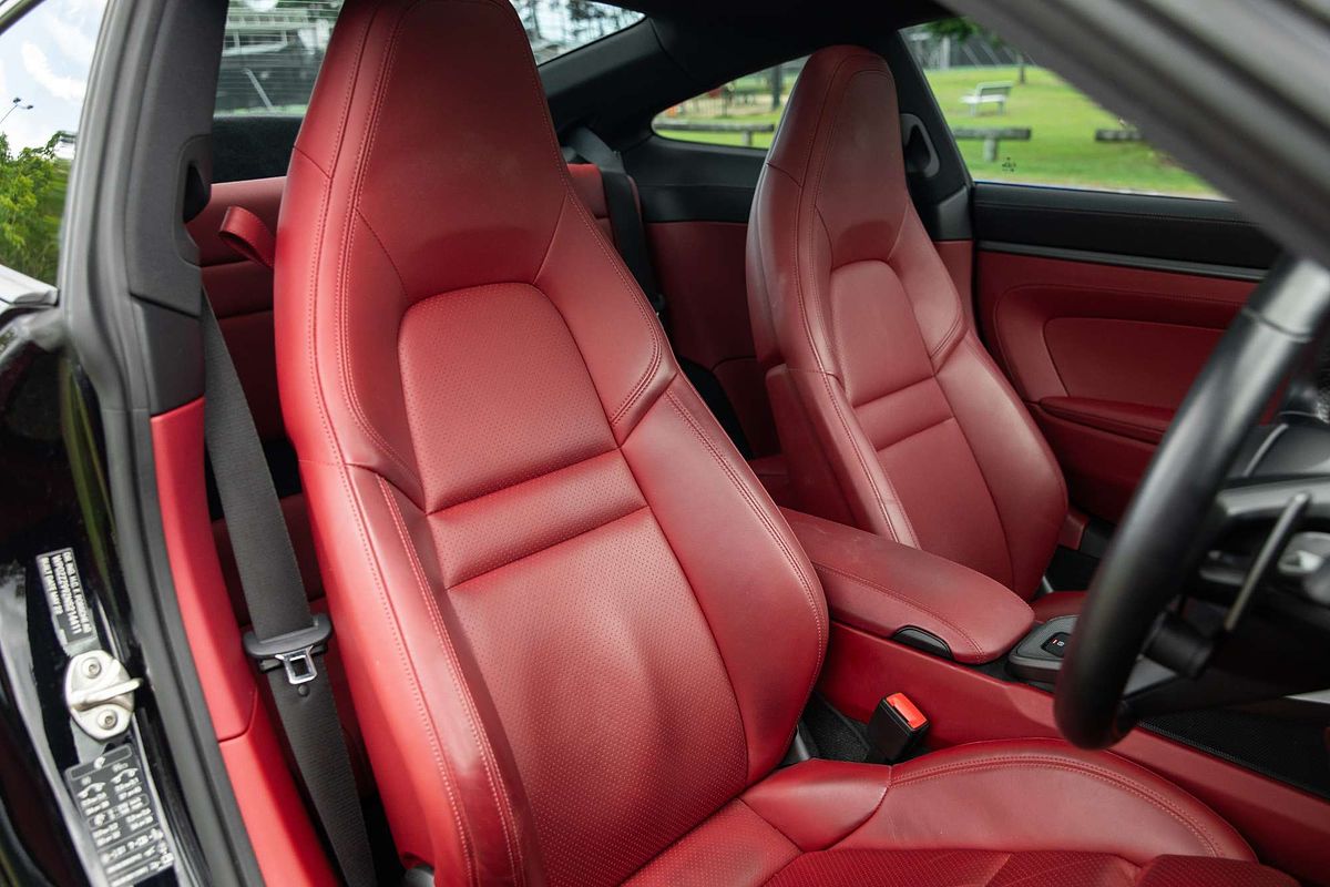 2022 Porsche 911 Carrera S 992
