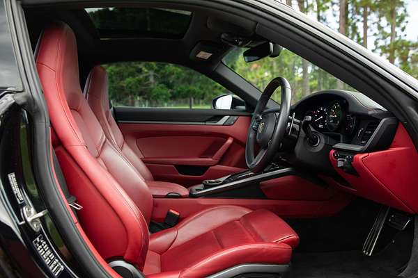 2022 Porsche 911 Carrera S 992