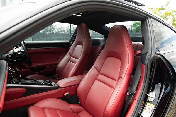 2022 Porsche 911 Carrera S 992