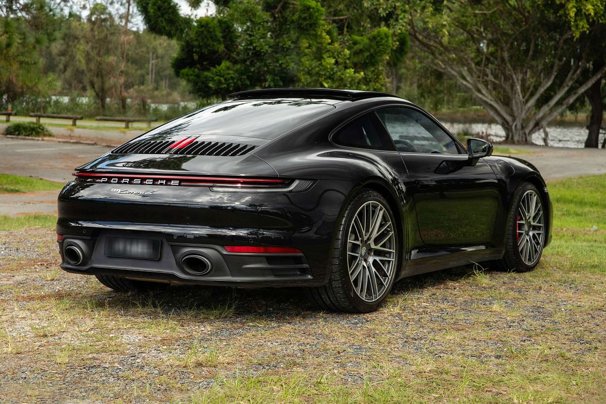 2022 Porsche 911 Carrera S 992