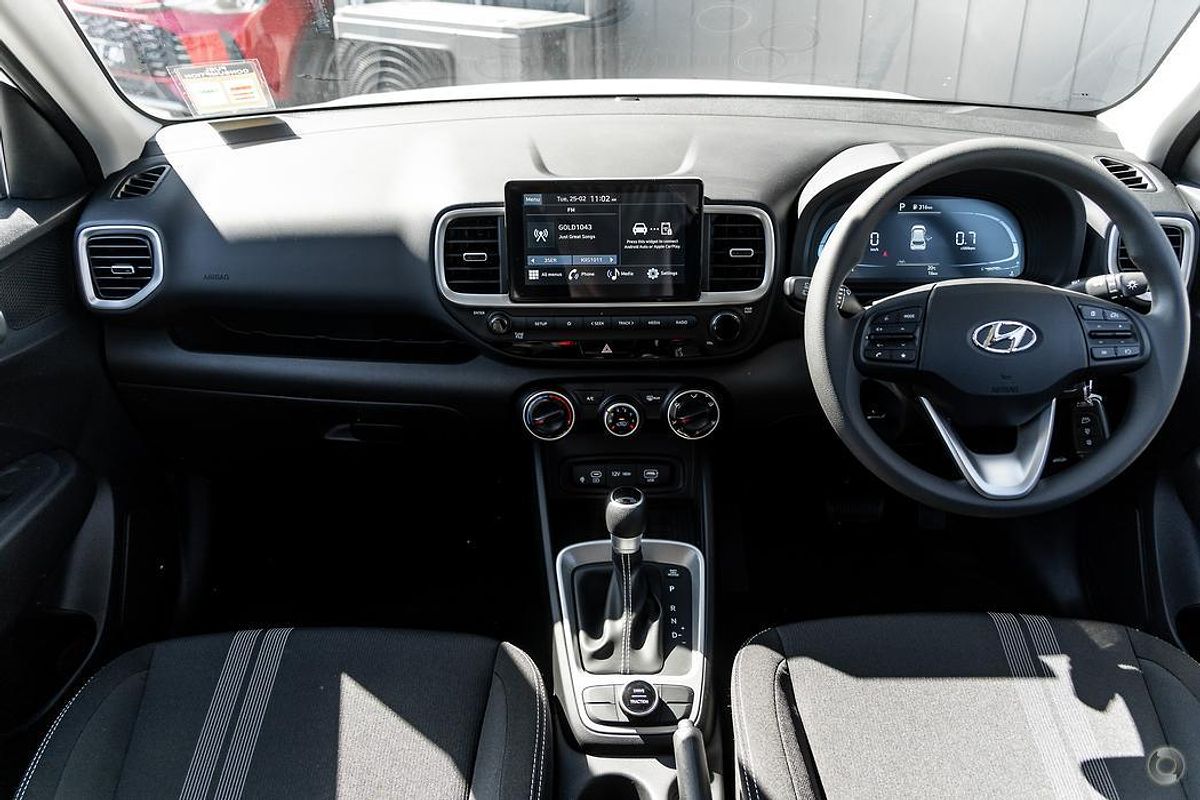 2025 Hyundai Venue Active QX.V5