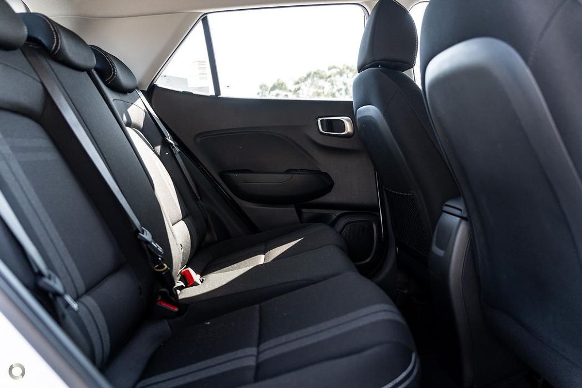 2025 Hyundai Venue Active QX.V5
