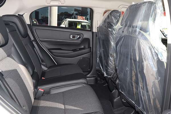 2025 Honda HR-V e:HEV L