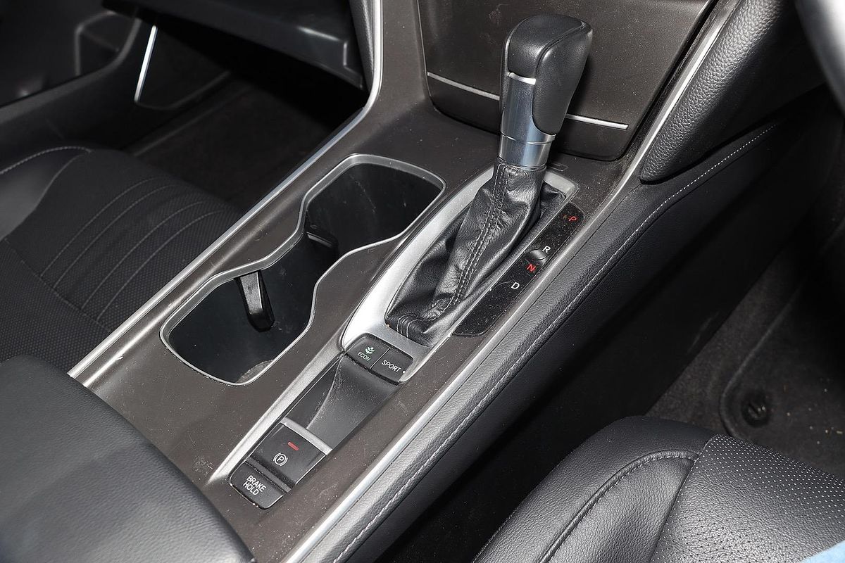 2023 Honda Accord VTi-LX 10th Gen