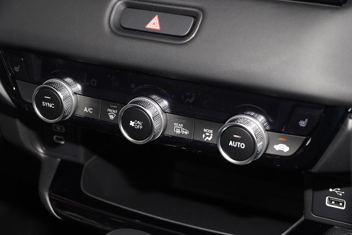 2025 Honda HR-V e:HEV L