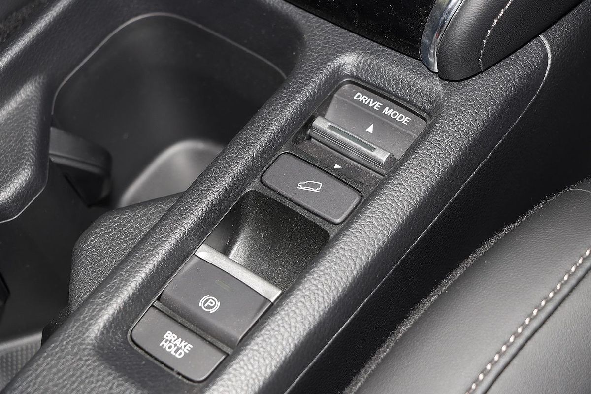 2024 Honda HR-V e:HEV X