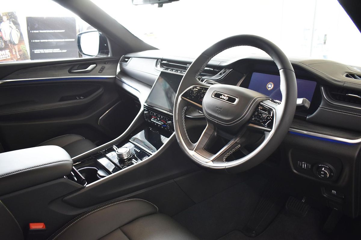 2023 Jeep Grand Cherokee Overland WL