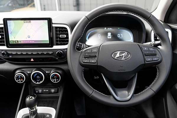 2024 Hyundai Venue Elite QX.V5