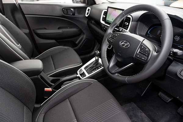 2024 Hyundai Venue Elite QX.V5