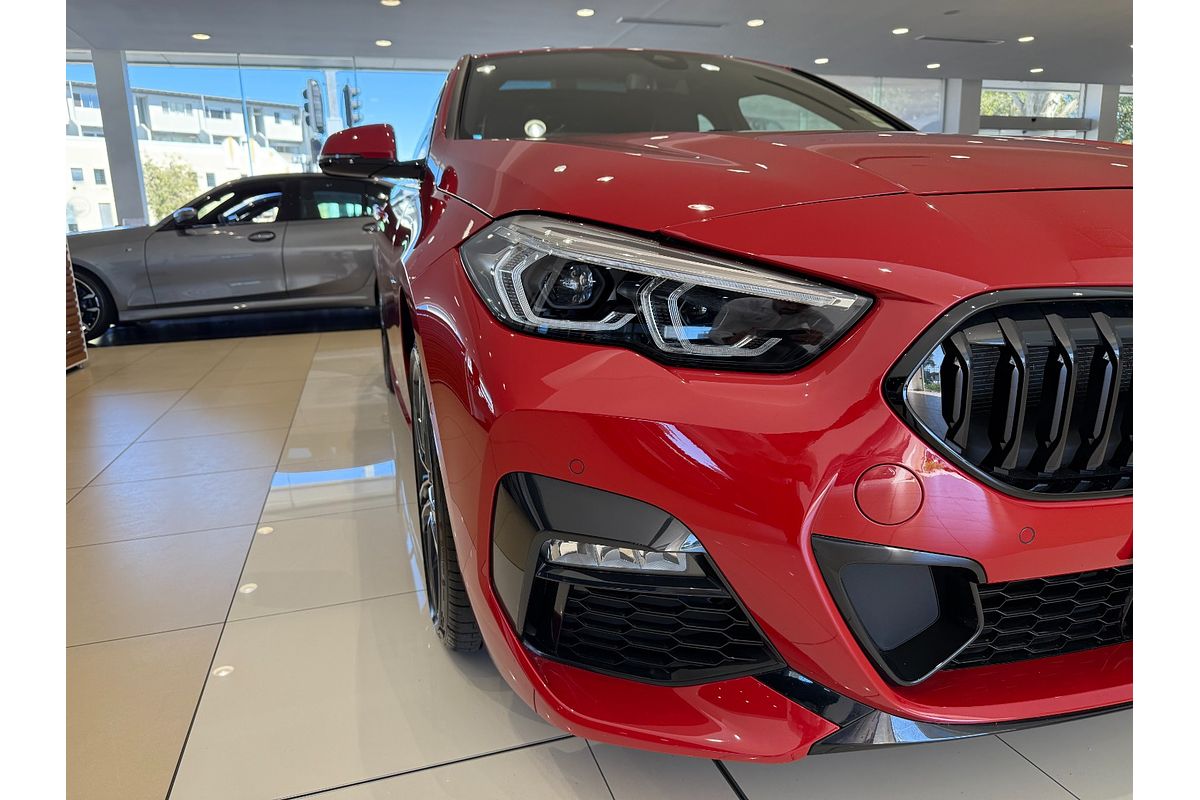 2024 BMW 2 Series 220i M Sport F44