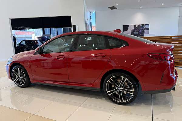 2024 BMW 2 Series 220i M Sport F44