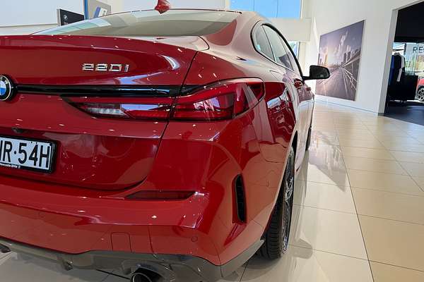 2024 BMW 2 Series 220i M Sport F44