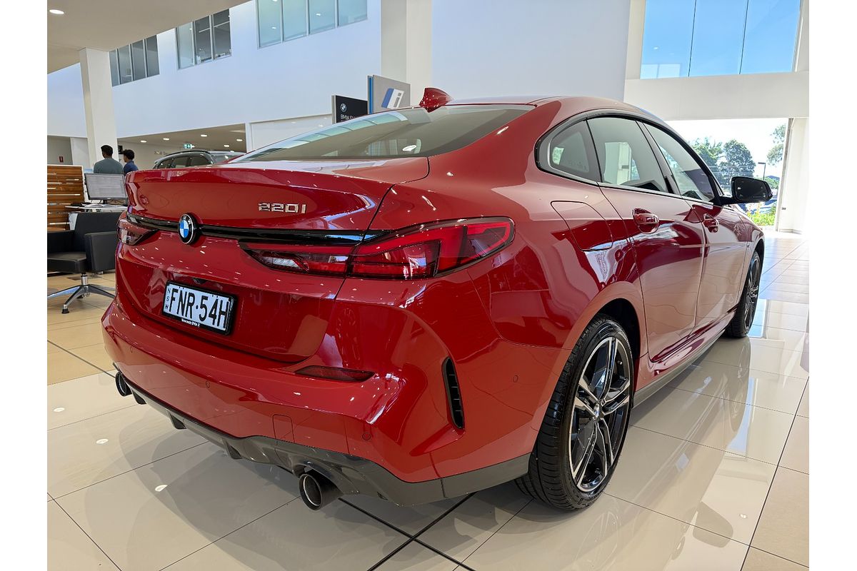 2024 BMW 2 Series 220i M Sport F44