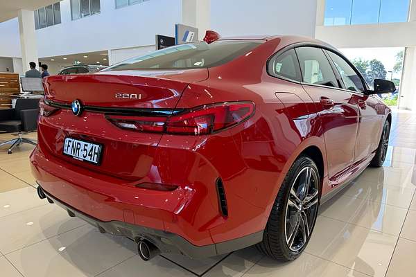 2024 BMW 2 Series 220i M Sport F44