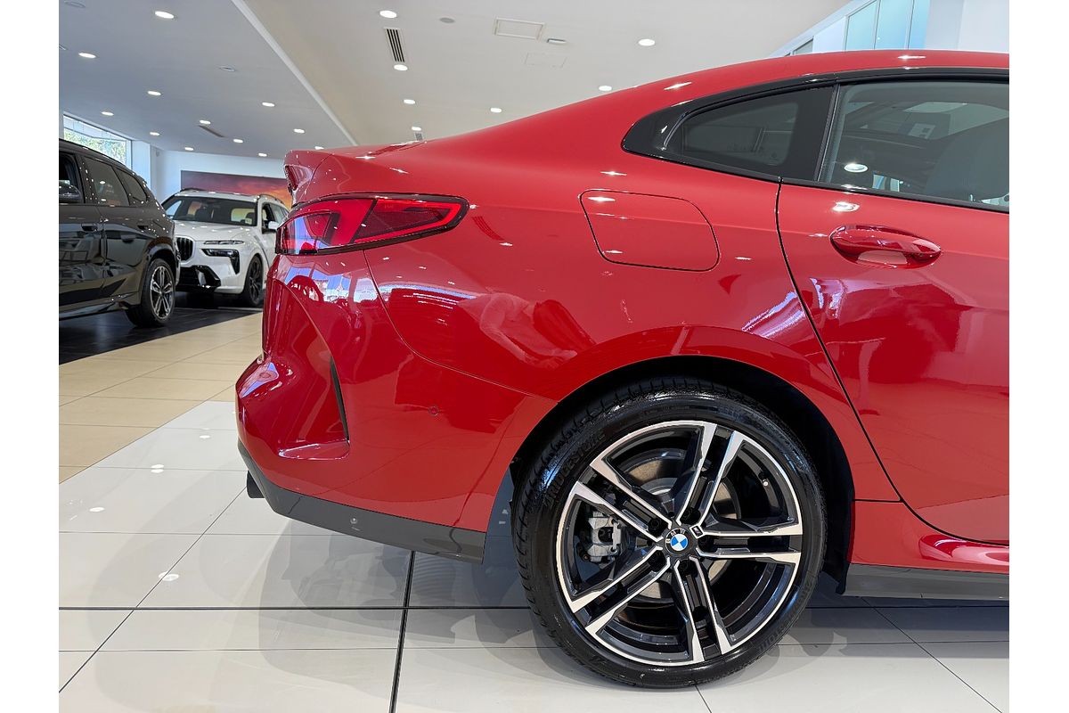 2024 BMW 2 Series 220i M Sport F44
