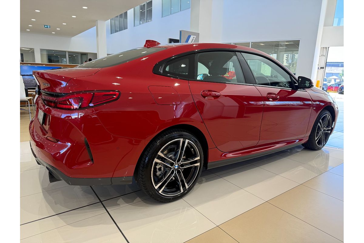 2024 BMW 2 Series 220i M Sport F44