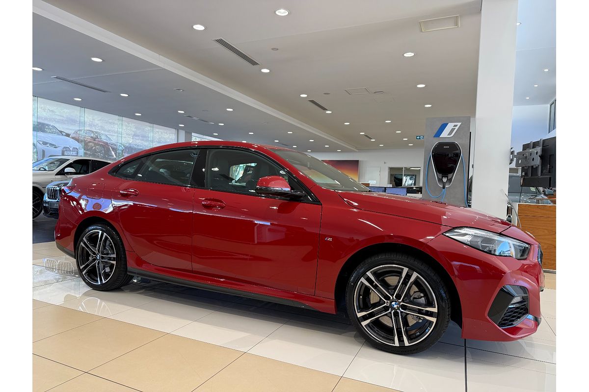 2024 BMW 2 Series 220i M Sport F44