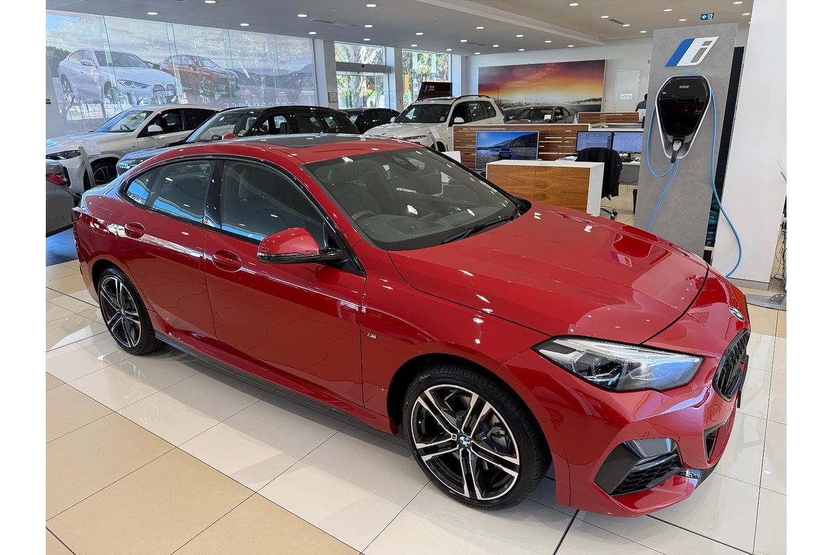 2024 BMW 2 Series 220i M Sport F44