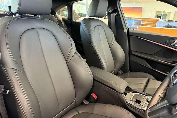 2024 BMW 2 Series 220i M Sport F44