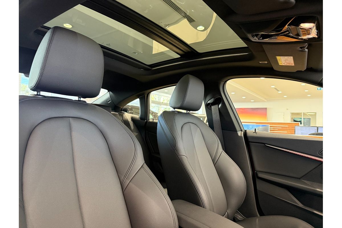 2024 BMW 2 Series 220i M Sport F44