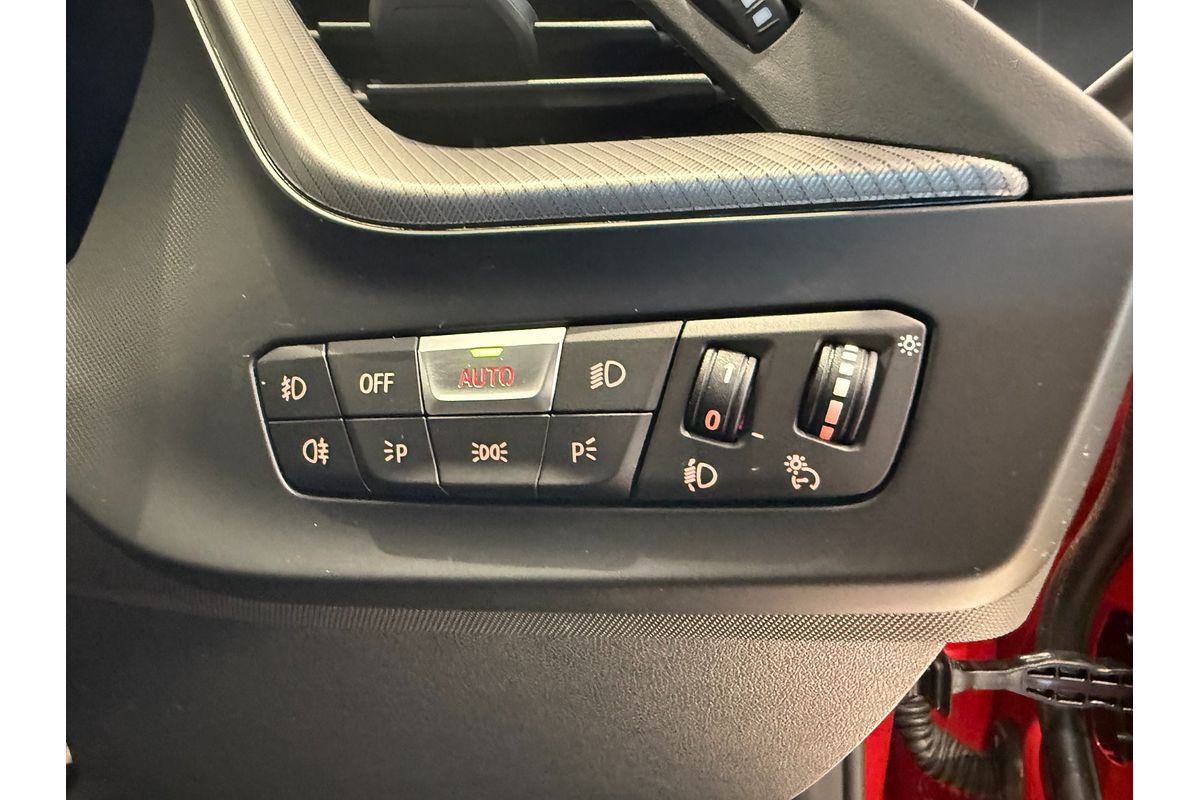 2024 BMW 2 Series 220i M Sport F44