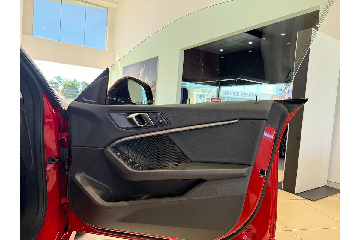 2024 BMW 2 Series 220i M Sport F44