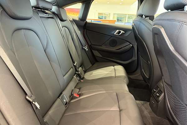 2024 BMW 2 Series 220i M Sport F44